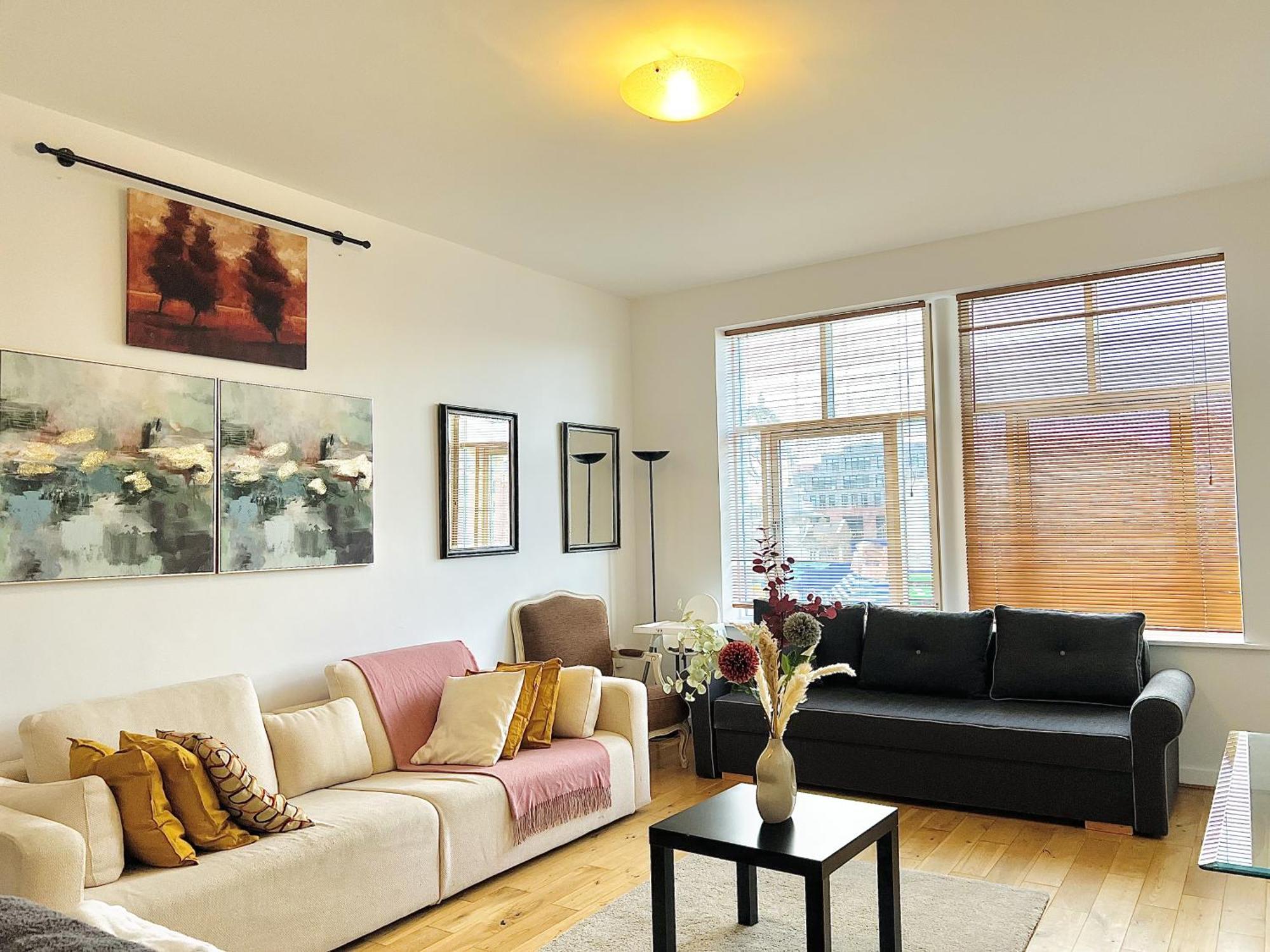 Cosy River View Flat At Temple Bar Dublin Exterior photo